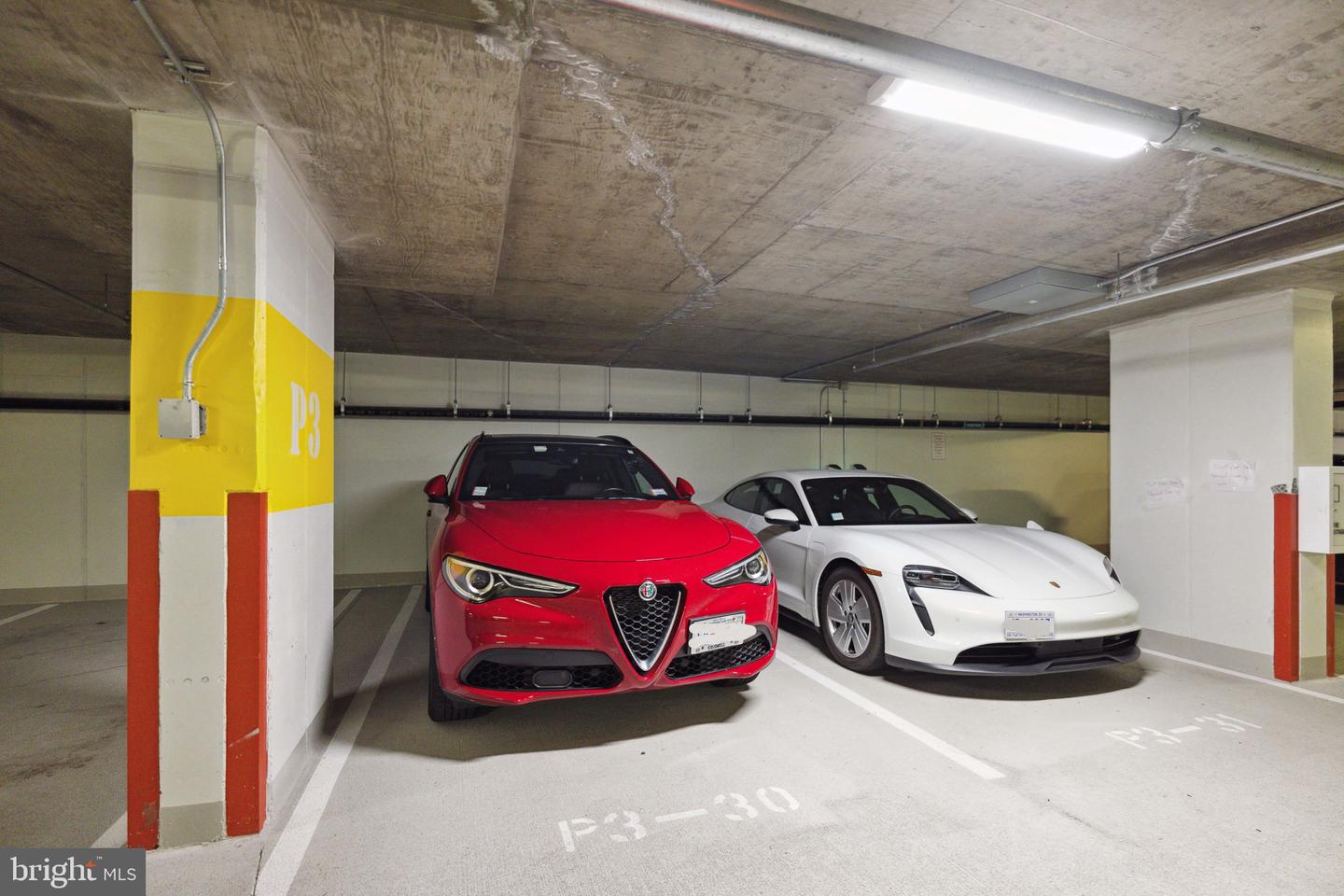 Washington, District of Columbia, 20037, United States, 3 Bedrooms Bedrooms, ,3 BathroomsBathrooms,Residential,For Sale,1961771