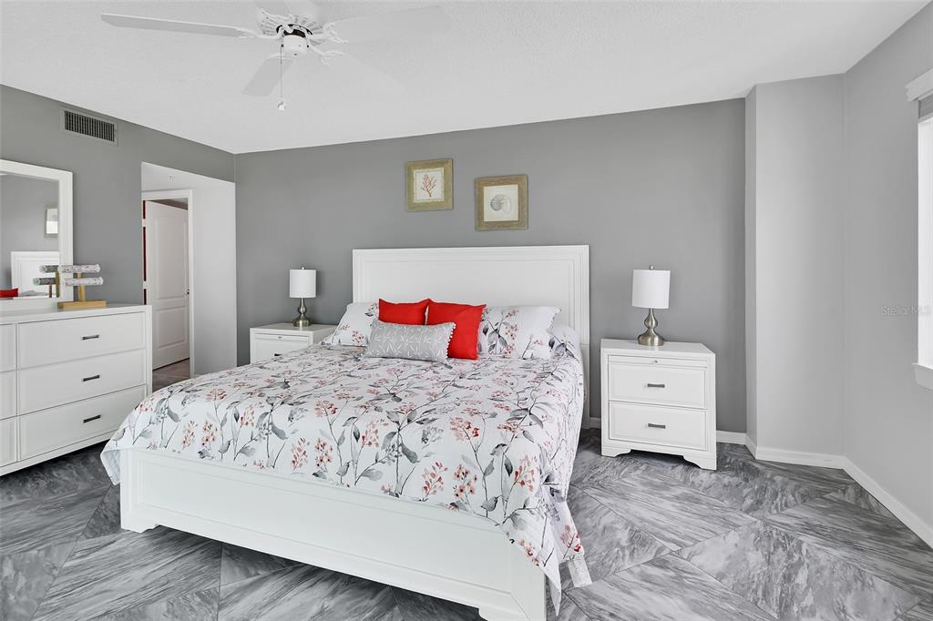 Daytona Beach Shores, Florida, 32118, United States, 2 Bedrooms Bedrooms, ,2 BathroomsBathrooms,Residential,For Sale,1906668