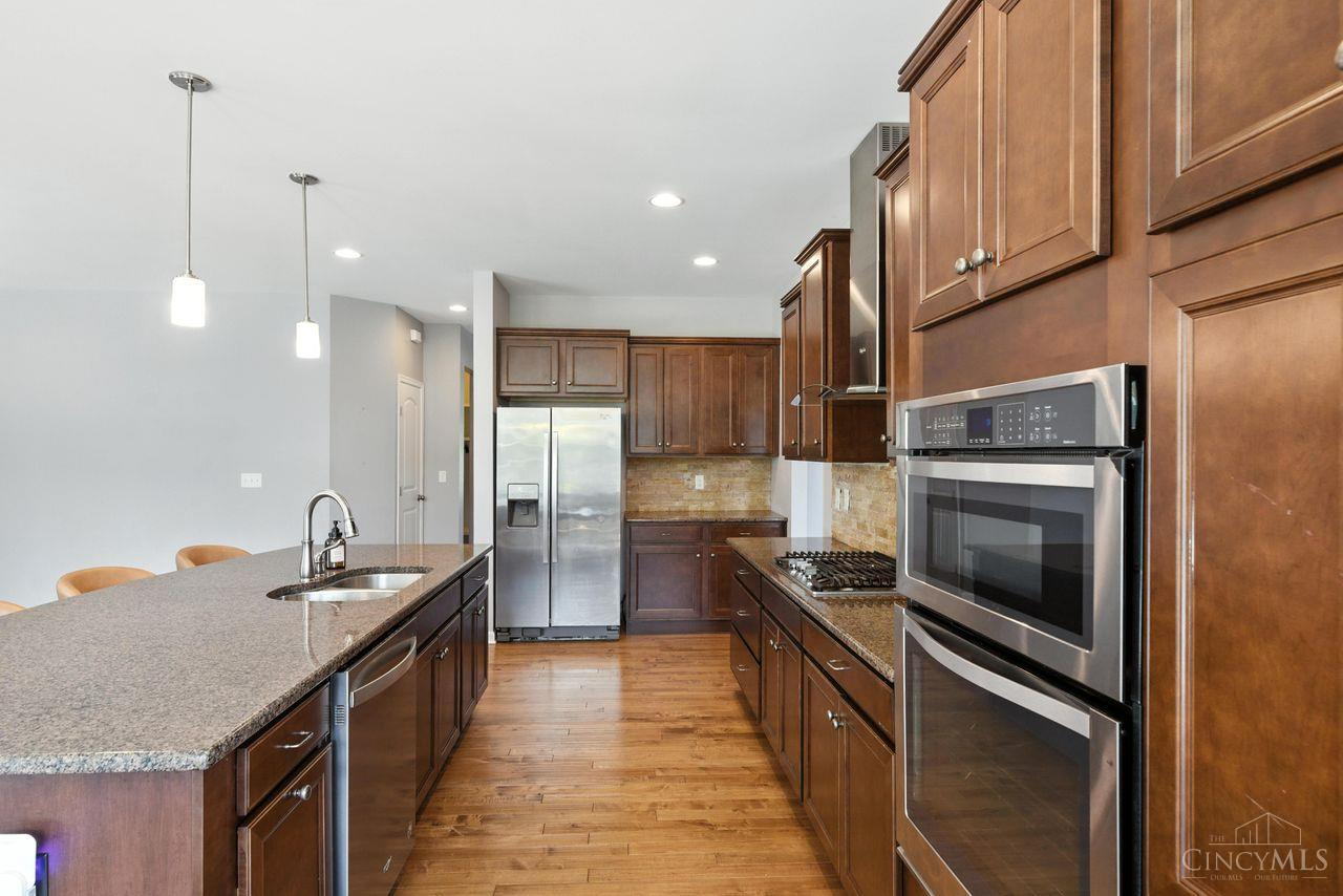 Loveland, Ohio, 45140, United States, 4 Bedrooms Bedrooms, ,4 BathroomsBathrooms,Residential,For Sale,1901126