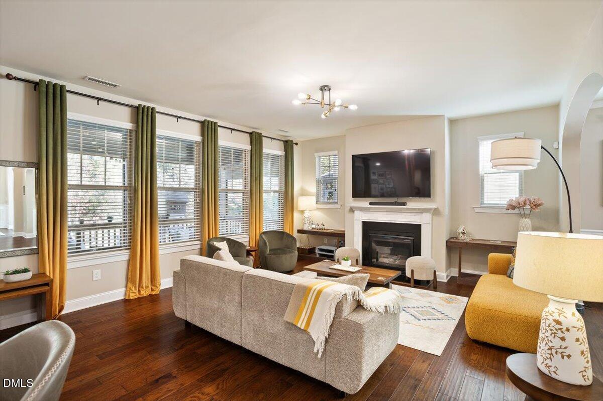 Cary, North Carolina, 27519, United States, 6 Bedrooms Bedrooms, ,4 BathroomsBathrooms,Residential,For Sale,1988083