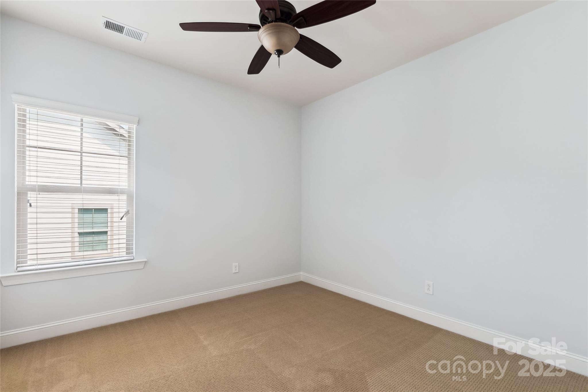 Fort Mill, South Carolina, 29708, United States, 5 Bedrooms Bedrooms, ,5 BathroomsBathrooms,Residential,For Sale,1896141