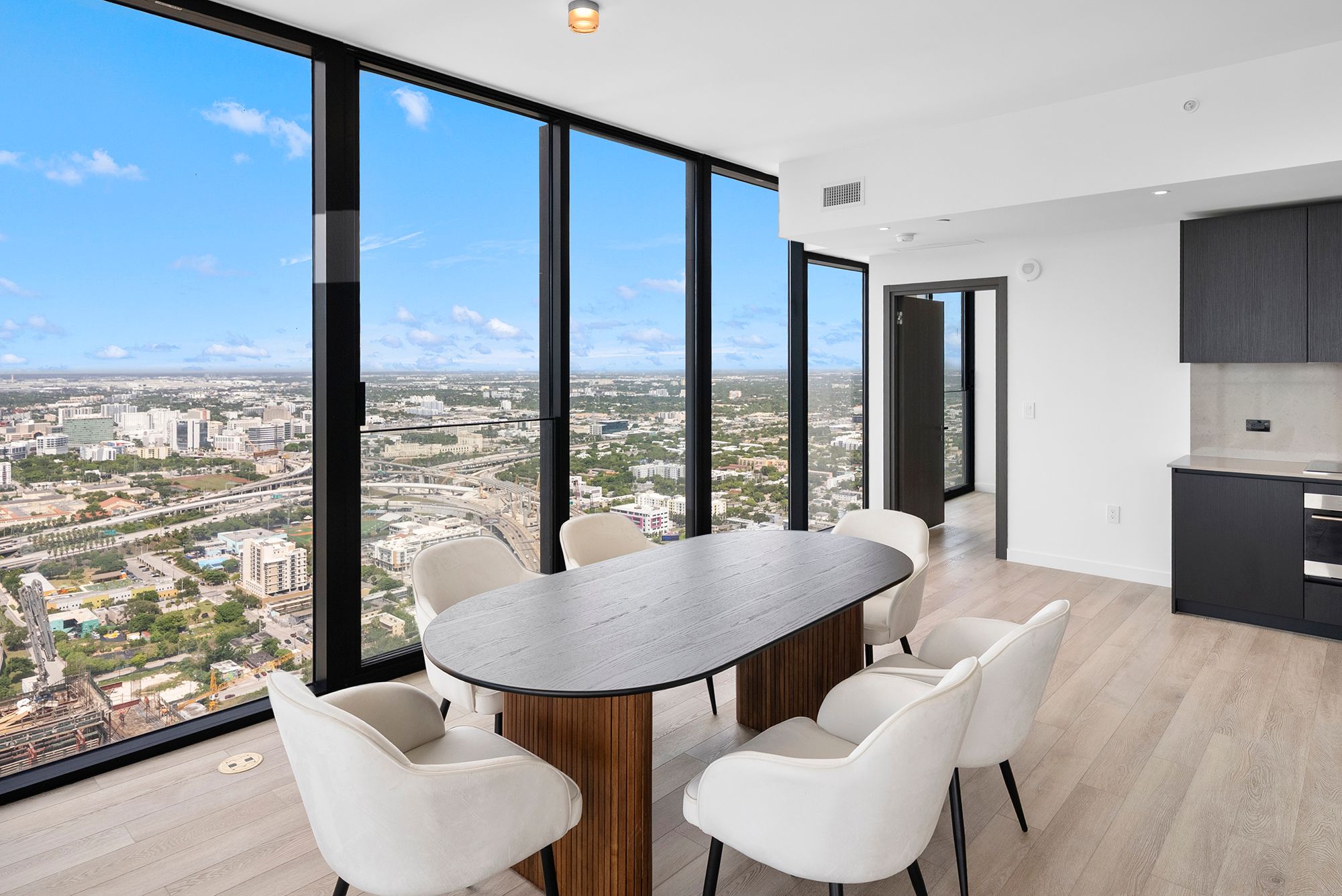  20 NE 11 Street, Miami Beach, FL, 33139 - 物件實景