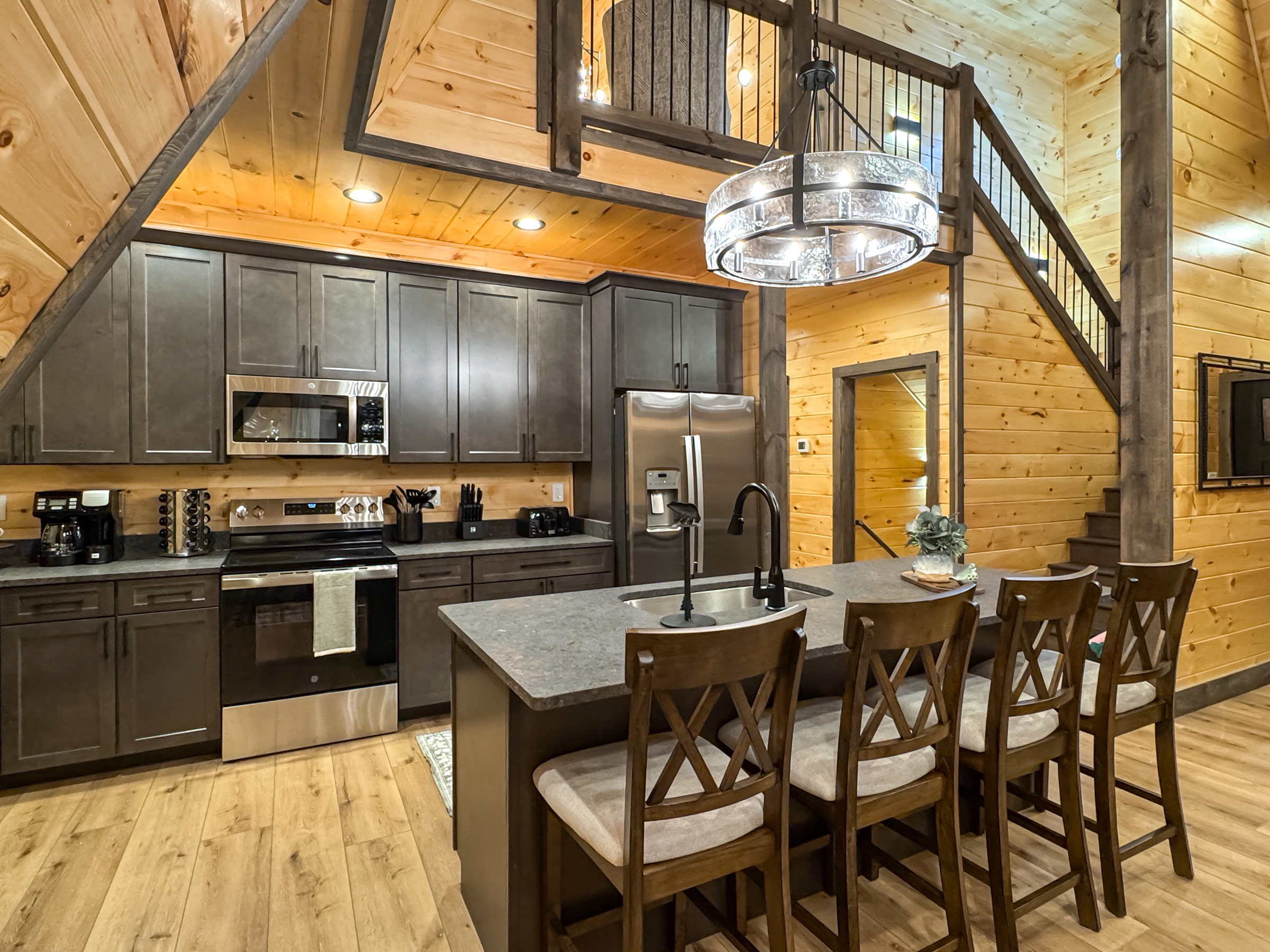 Sevierville, Tennessee, 37862, United States, 3 Bedrooms Bedrooms, ,3 BathroomsBathrooms,Residential,For Sale,1984599