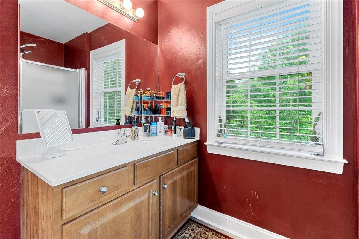 Blacksburg, Virginia, 24060, United States, 5 Bedrooms Bedrooms, ,4 BathroomsBathrooms,Residential,For Sale,1828215