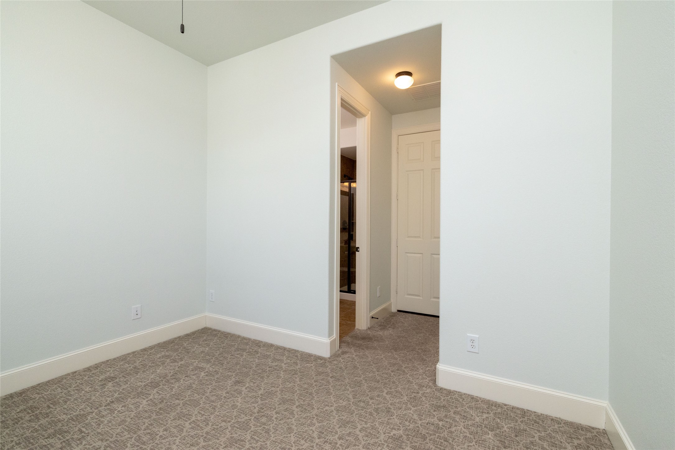 Lantana, Texas, 76226, United States, 3 Bedrooms Bedrooms, ,4 BathroomsBathrooms,Residential,For Sale,1902225
