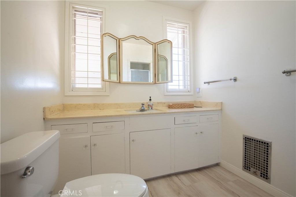 Riverside, California, 92506, United States, 4 Bedrooms Bedrooms, ,3 BathroomsBathrooms,Residential,For Sale,1926209