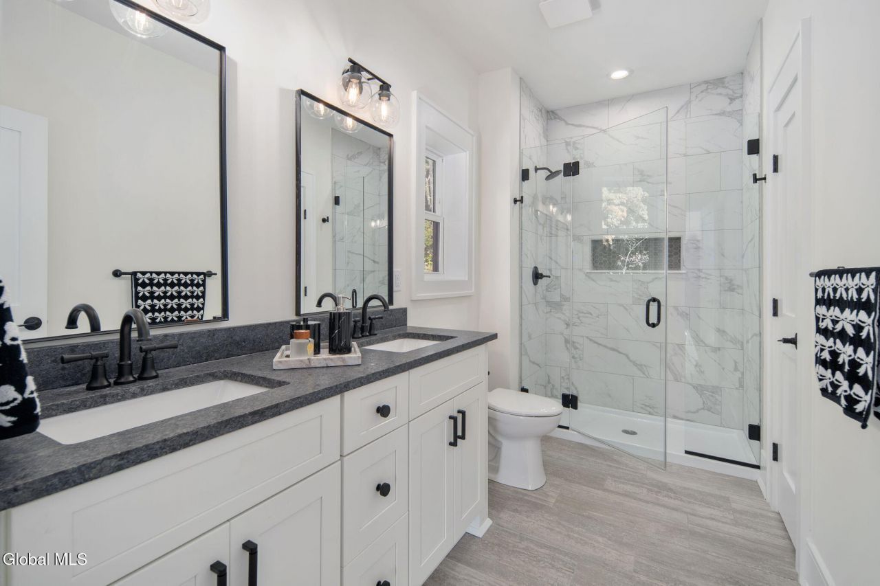 Lake George, New York, 12845, United States, 3 Bedrooms Bedrooms, ,3 BathroomsBathrooms,Residential,For Sale,1961144