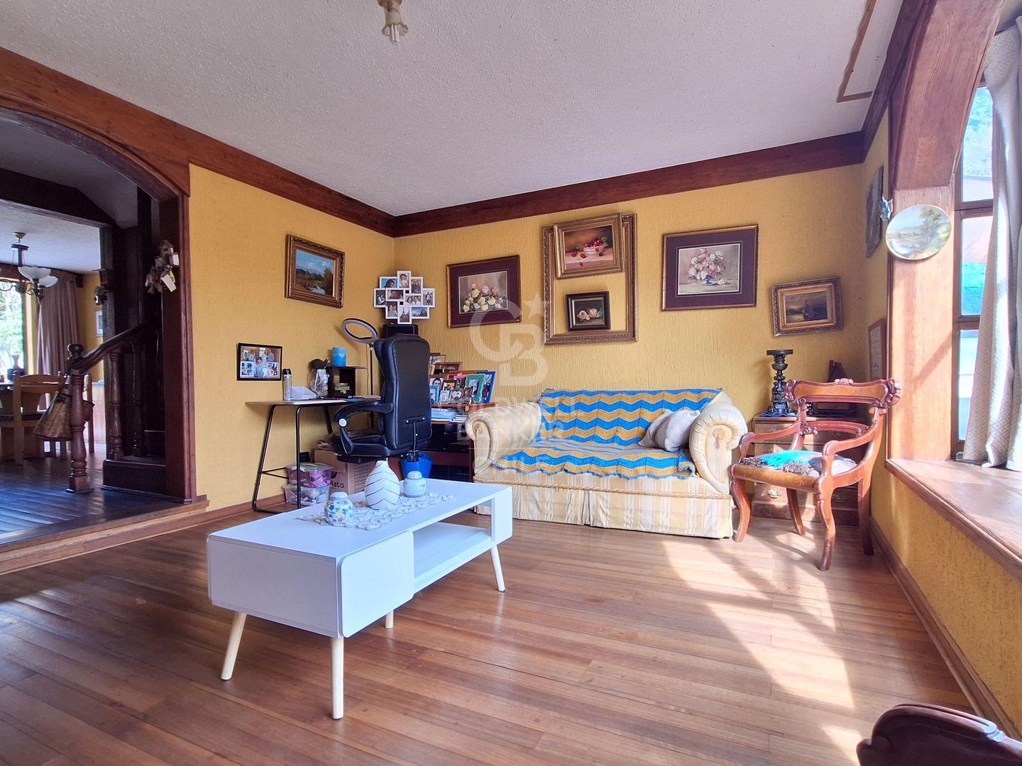 Lo Barnechea, Chile, 4 Bedrooms Bedrooms, ,3 BathroomsBathrooms,Residential,For Sale,1956985