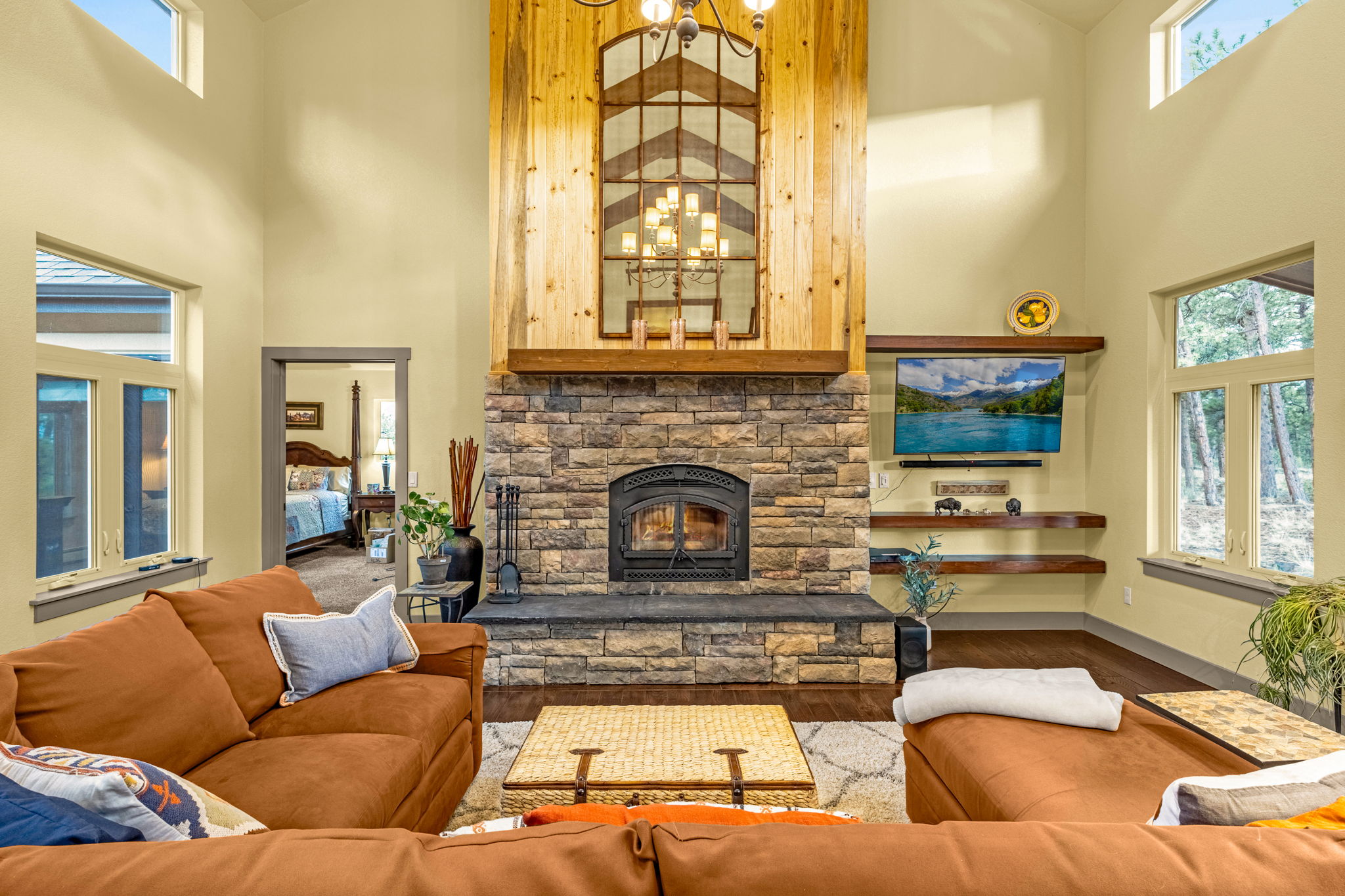Guffey, Colorado, 80820, United States, 3 Bedrooms Bedrooms, ,2 BathroomsBathrooms,Residential,For Sale,1847309