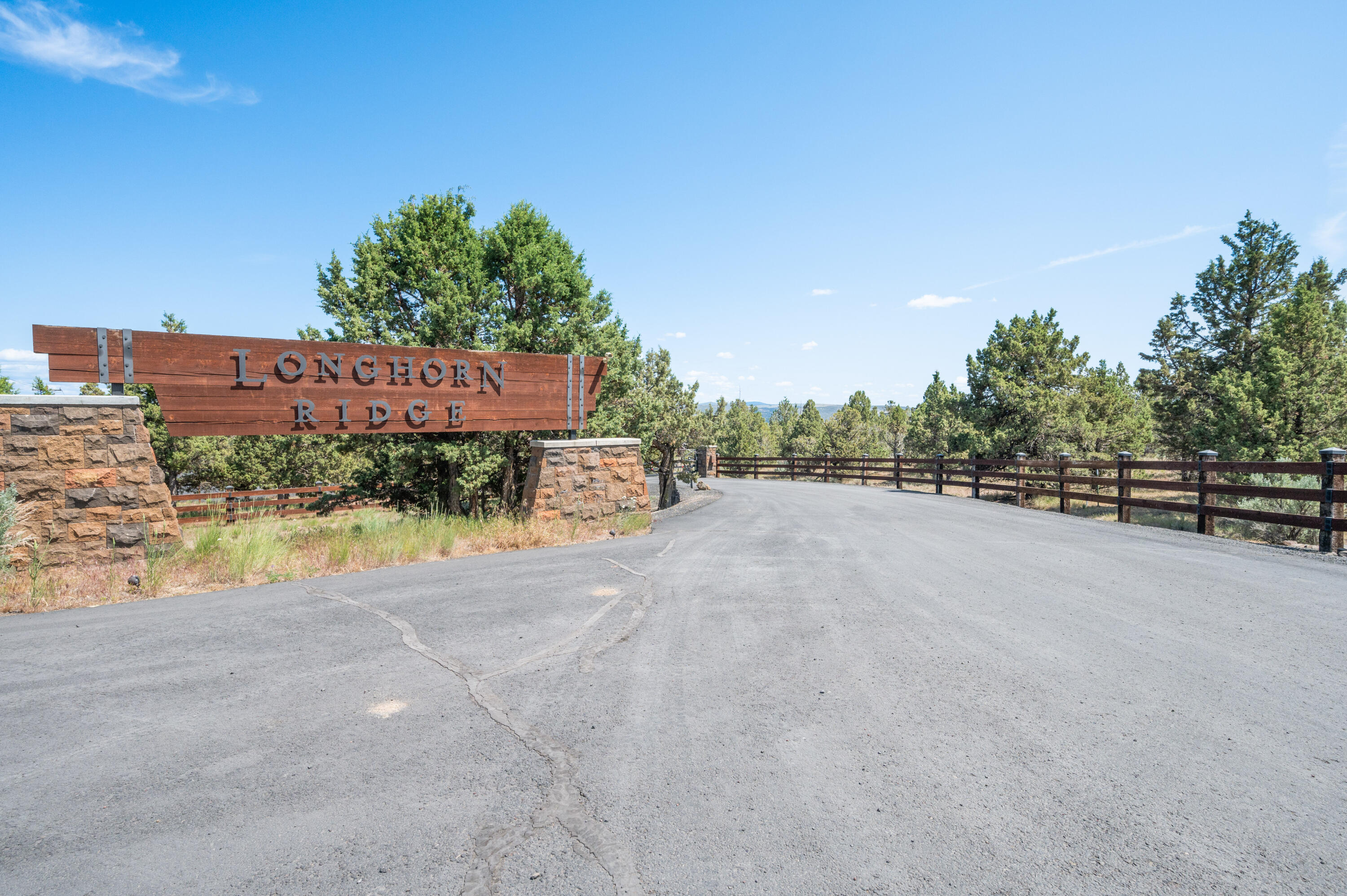 Prineville, Oregon, 97754, United States, 3 Bedrooms Bedrooms, ,2 BathroomsBathrooms,Residential,For Sale,1848132