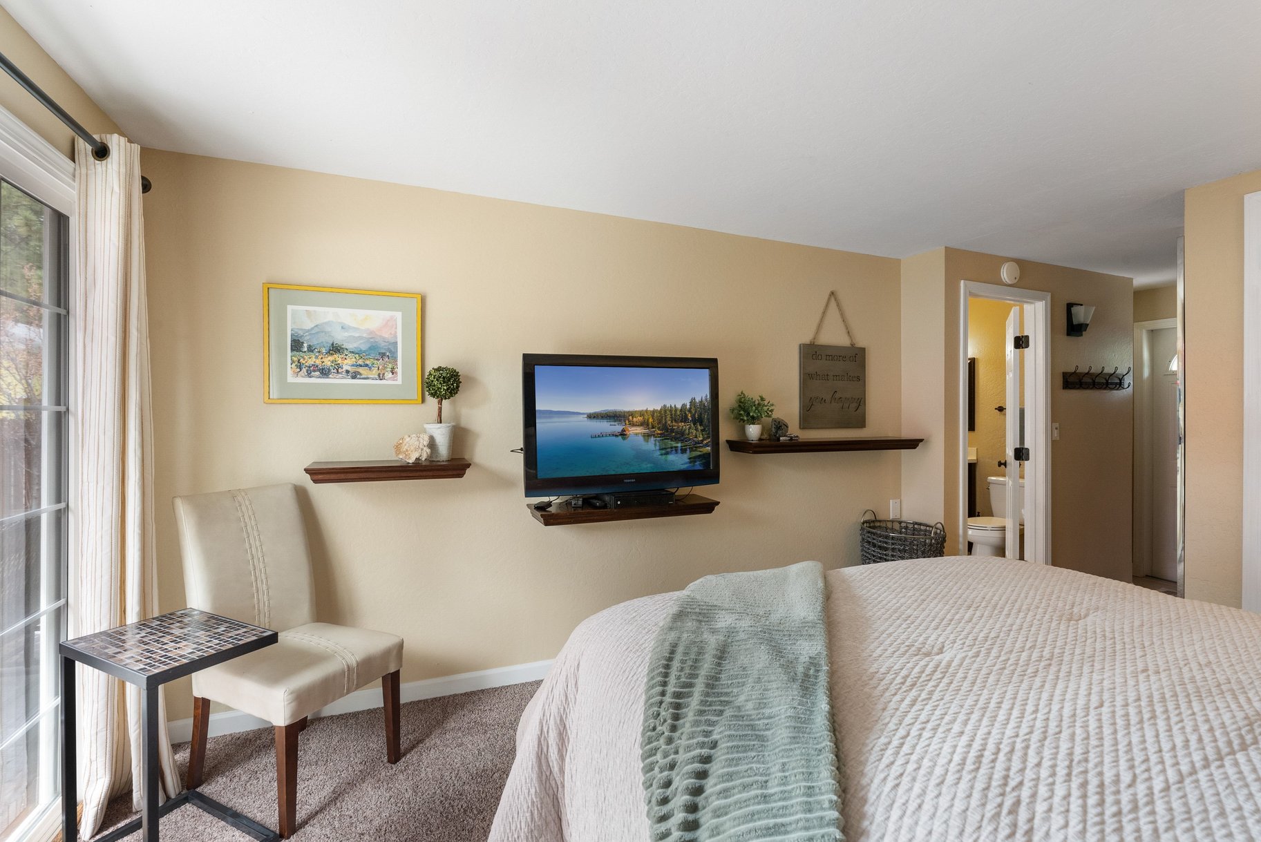  An Elevated Tahoe Retreat - 物件實景