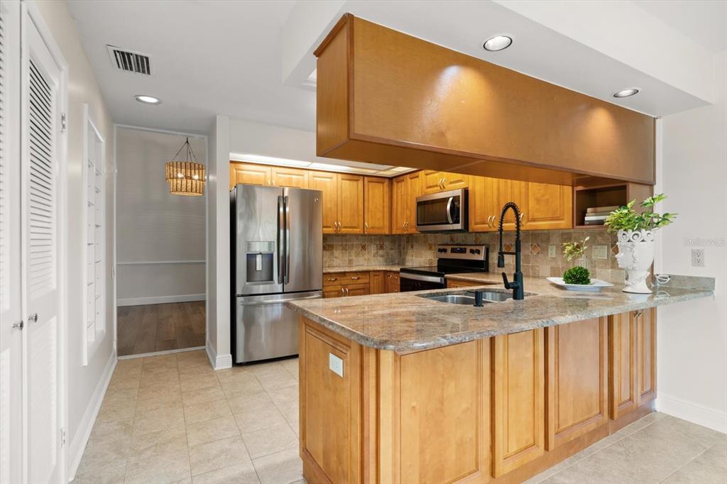 Belleair, Florida, 33756, United States, 3 Bedrooms Bedrooms, ,2 BathroomsBathrooms,Residential,For Sale,1991746