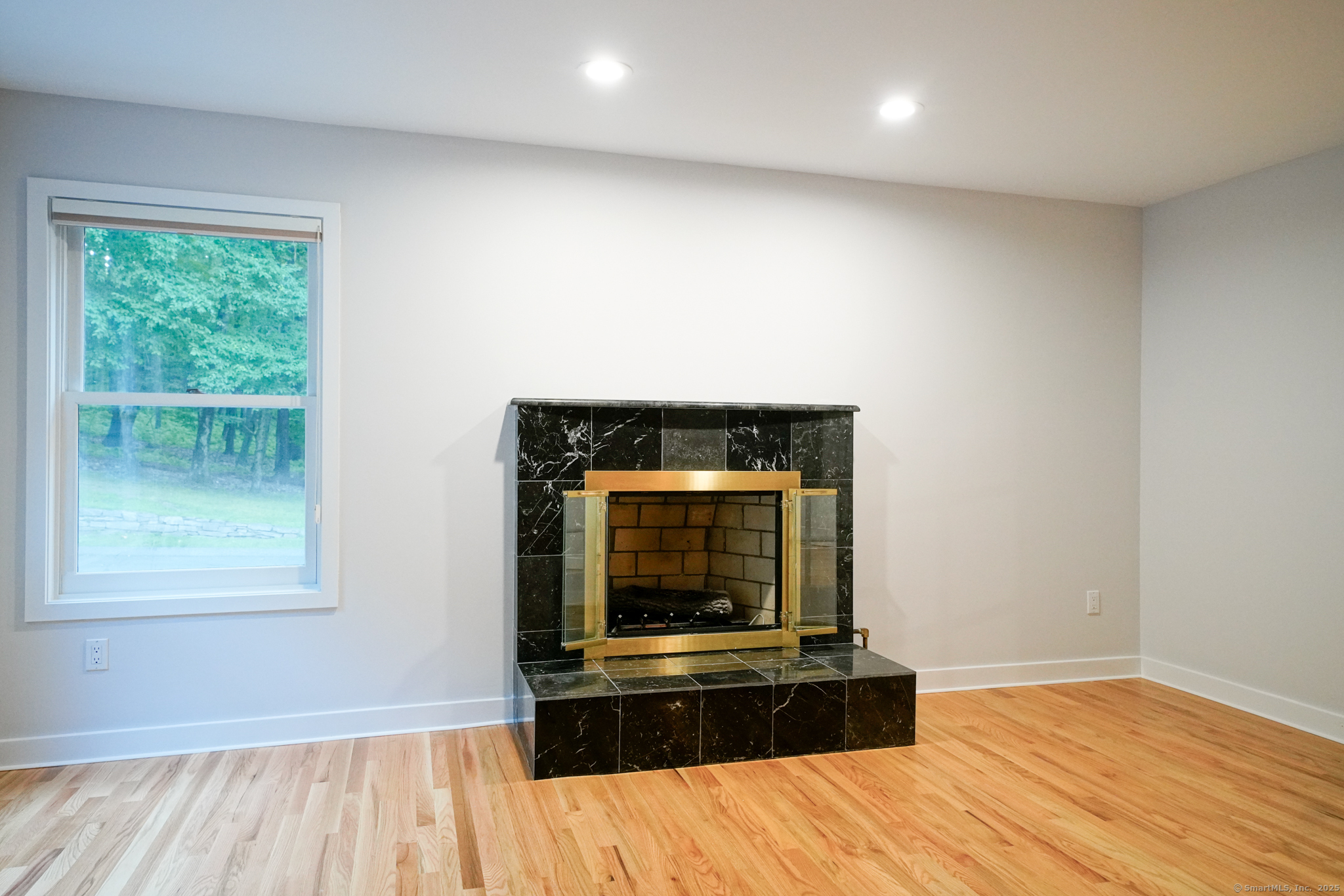 Glastonbury, Connecticut, 06033, United States, 5 Bedrooms Bedrooms, ,4 BathroomsBathrooms,Residential,For Sale,1902715