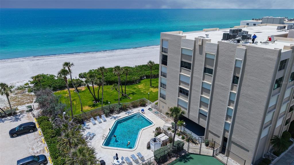 Longboat Key, Florida, 34228, United States, 3 Bedrooms Bedrooms, ,2 BathroomsBathrooms,Residential,For Sale,1793639