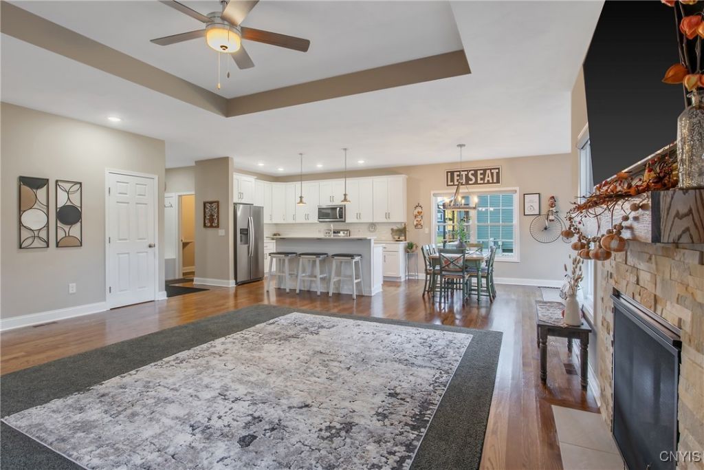 Liverpool, New York, 13090, United States, 3 Bedrooms Bedrooms, ,2 BathroomsBathrooms,Residential,For Sale,1972941