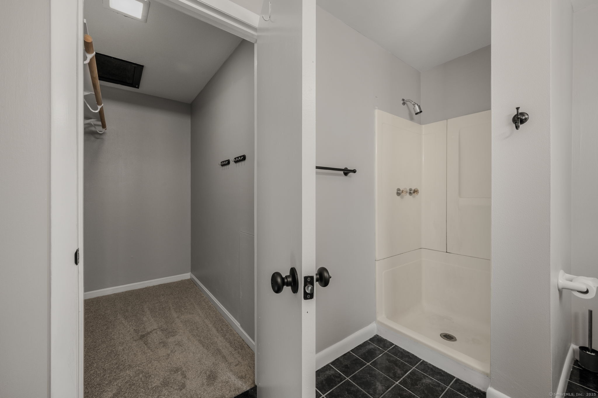 Waterford, Connecticut, 06385, United States, 3 Bedrooms Bedrooms, ,3 BathroomsBathrooms,Residential,For Sale,1969009