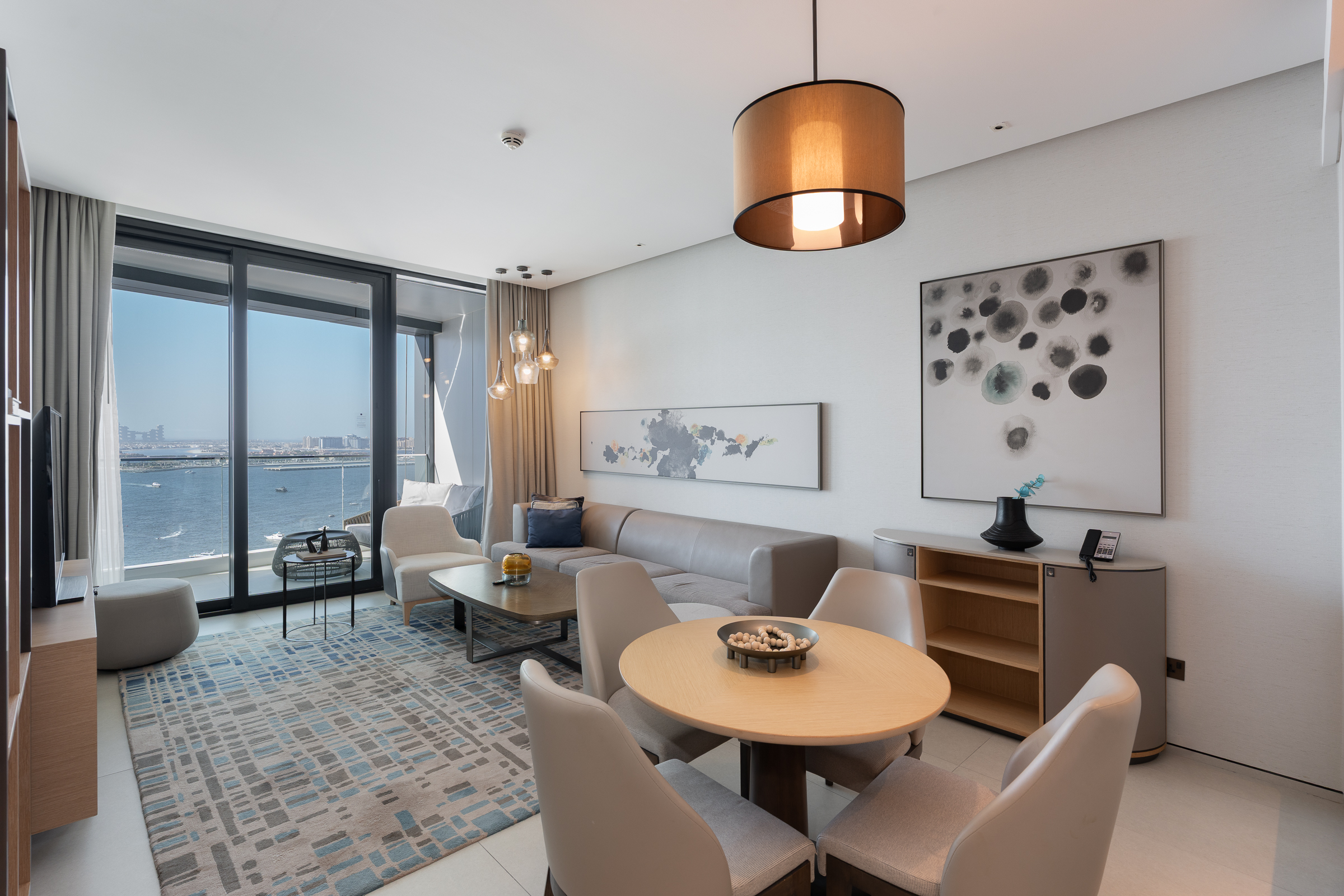 Fully-Serviced Branded Home With Sea Views in JBR - 物件實景