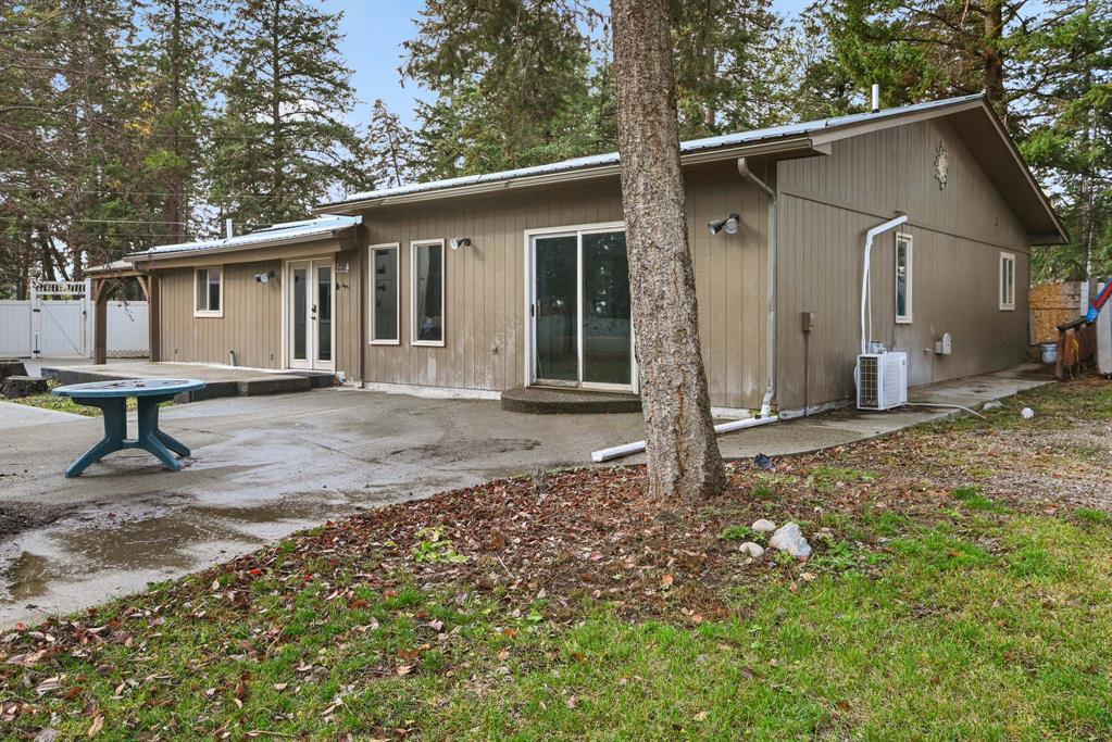 Columbia Falls, Montana, 59912, United States, 7 Bedrooms Bedrooms, ,2 BathroomsBathrooms,Residential,For Sale,1990809