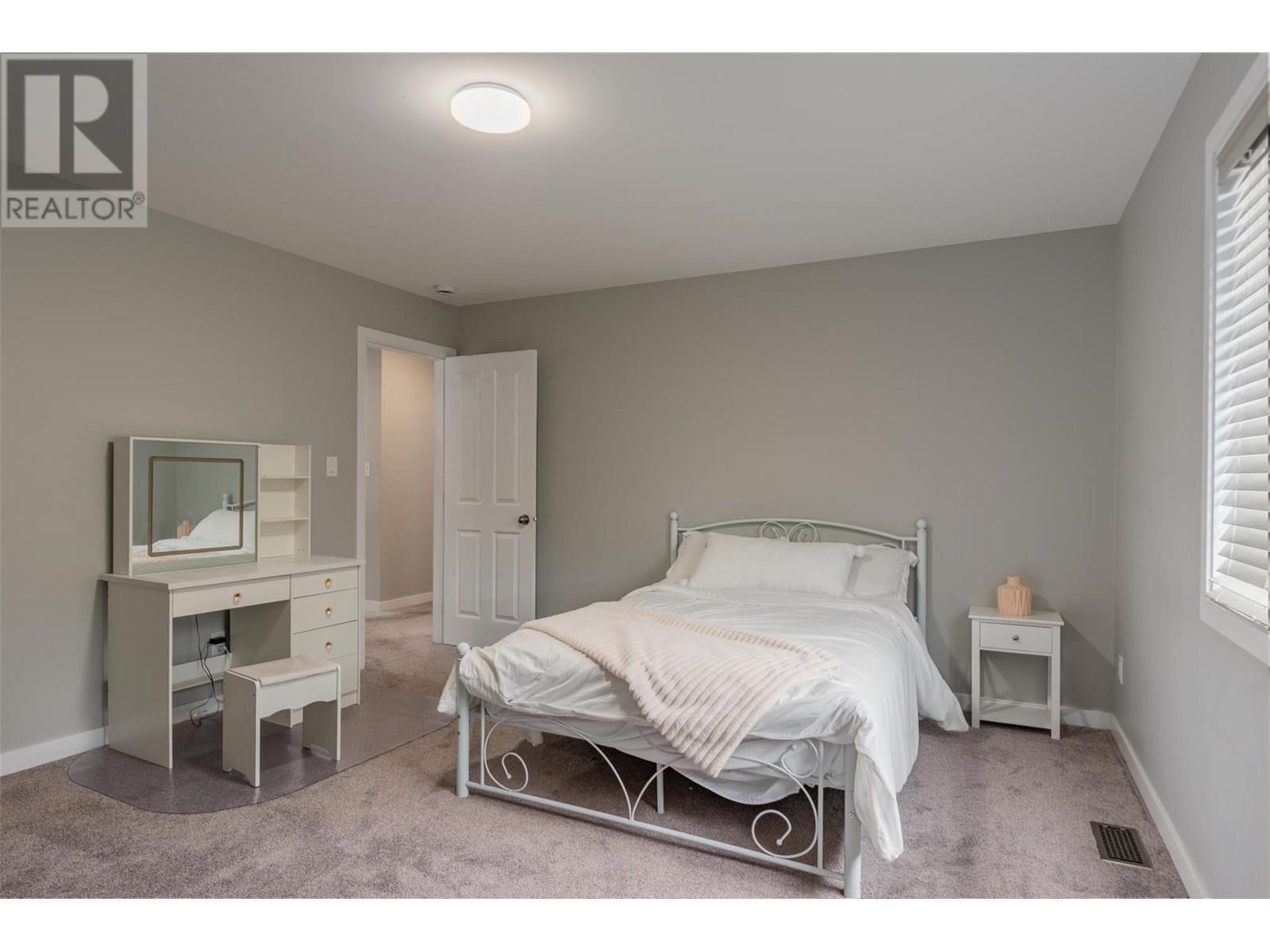 CASTLEGAR, British Columbia, V1N 4X9, CA, 5 Bedrooms Bedrooms, ,2 BathroomsBathrooms,Residential,For Sale,1913698