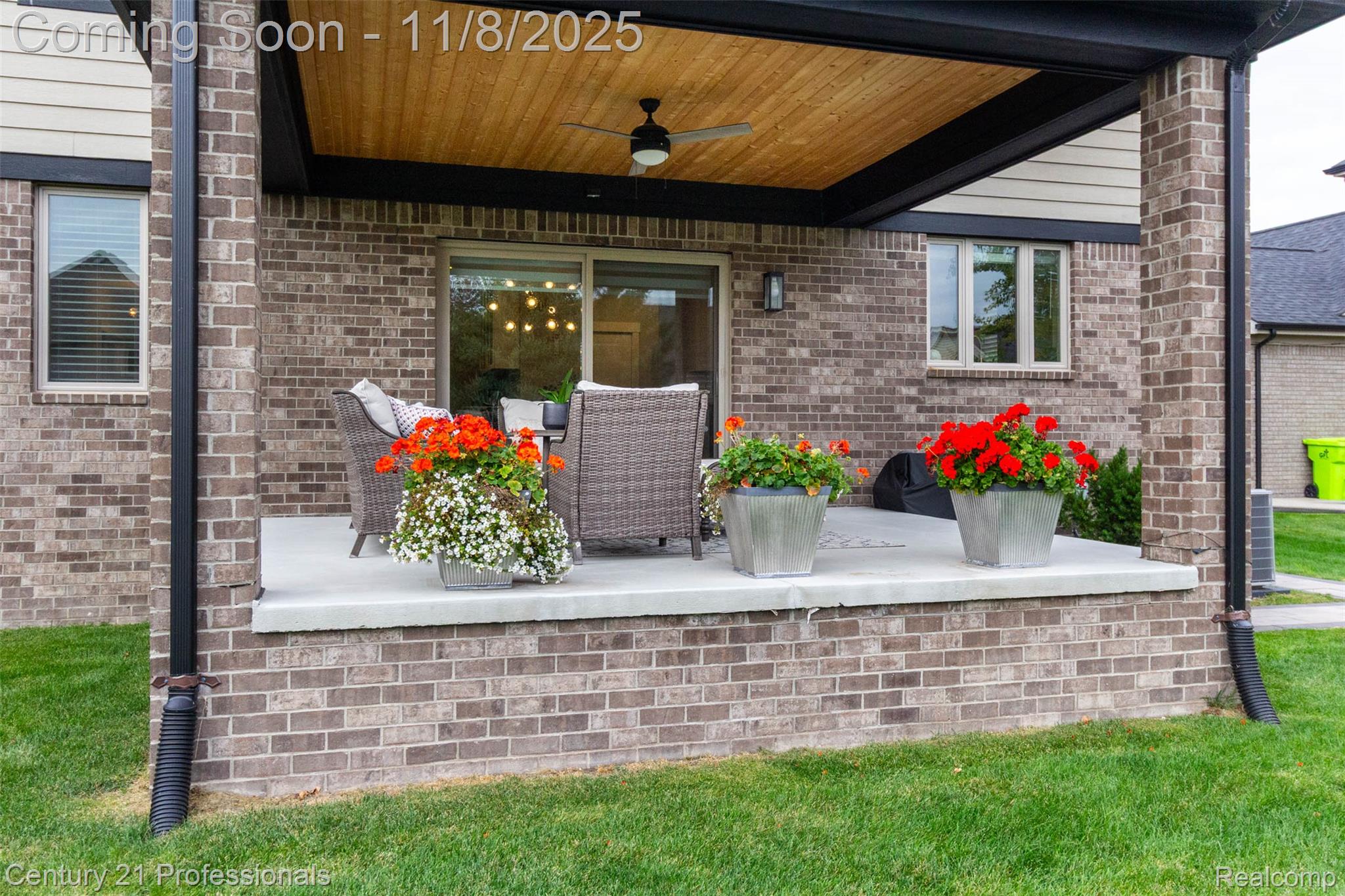 Macomb, Michigan, 48044, United States, 4 Bedrooms Bedrooms, ,3 BathroomsBathrooms,Residential,For Sale,1985765