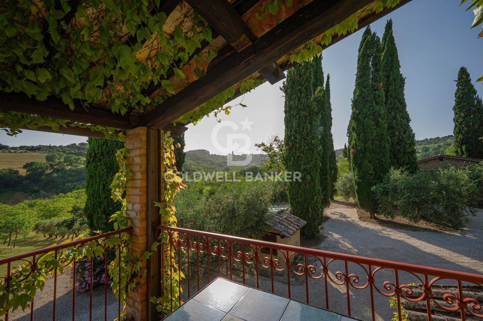 Perugia, Perugia, 06100, IT, 6 Bedrooms Bedrooms, ,3 BathroomsBathrooms,Residential,For Sale,1883691