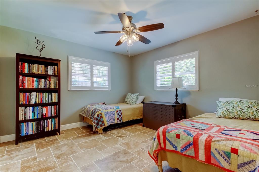 St Petersburg, Florida, 33703, United States, 3 Bedrooms Bedrooms, ,2 BathroomsBathrooms,Residential,For Sale,1821049