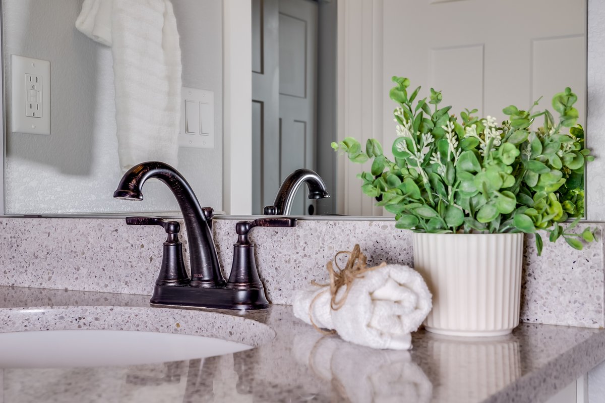 Cheyenne, Wyoming, 82009, United States, 5 Bedrooms Bedrooms, ,3 BathroomsBathrooms,Residential,For Sale,2012088