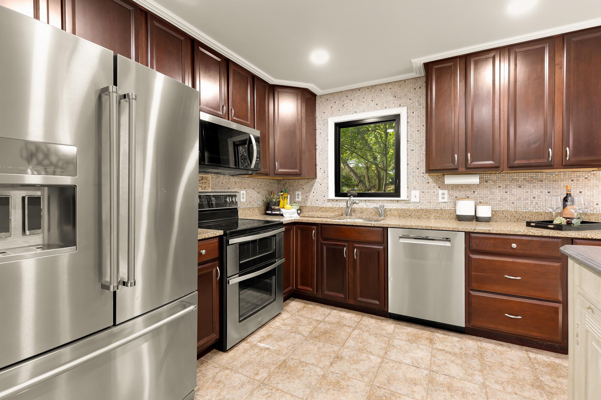  9913 Kingsbridge Drive, Fairfax, VA, 22031 - 物件實景