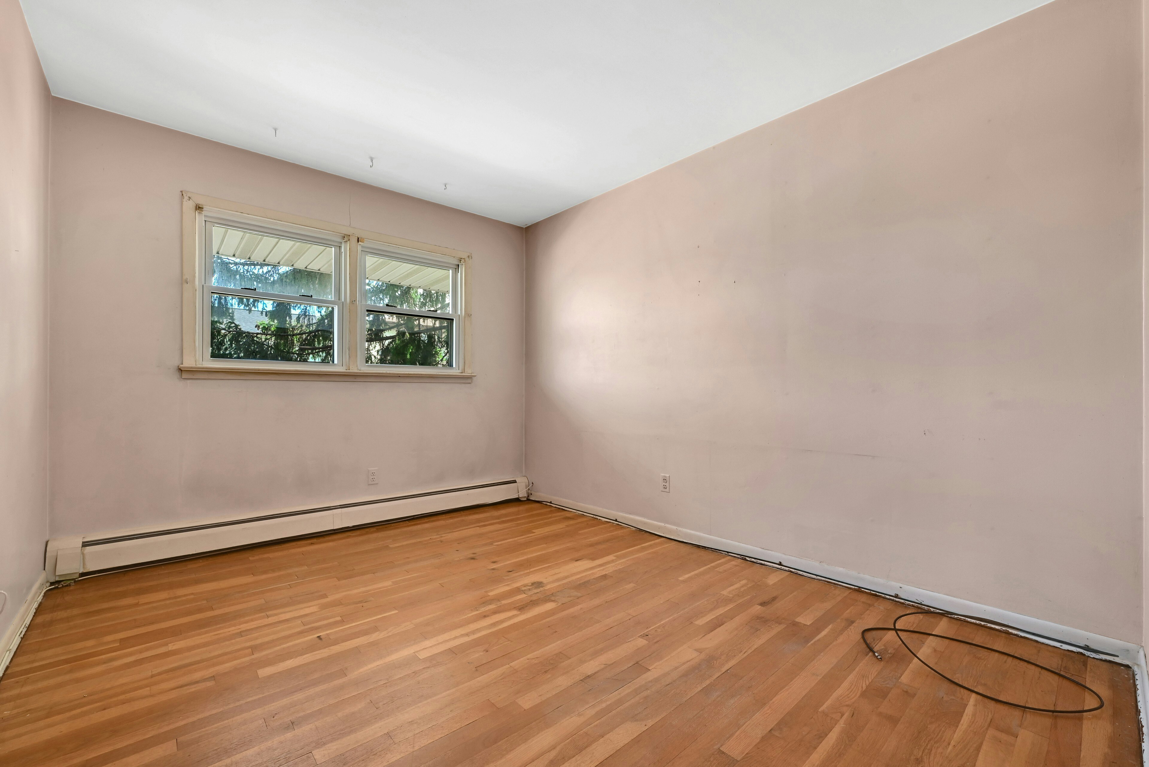  347 Chestnut Avenue, South Hackensack, NJ 07606 - 物件實景