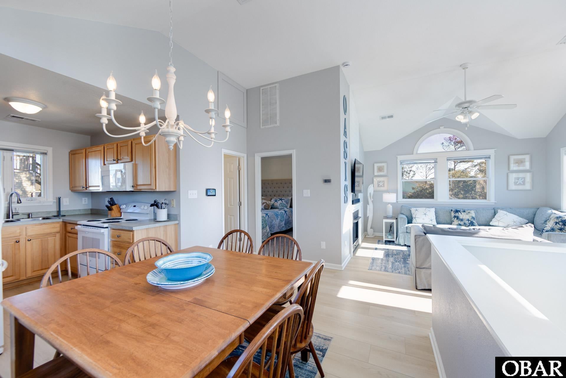 Corolla, North Carolina, 27927, United States, 5 Bedrooms Bedrooms, ,3 BathroomsBathrooms,Residential,For Sale,2006038