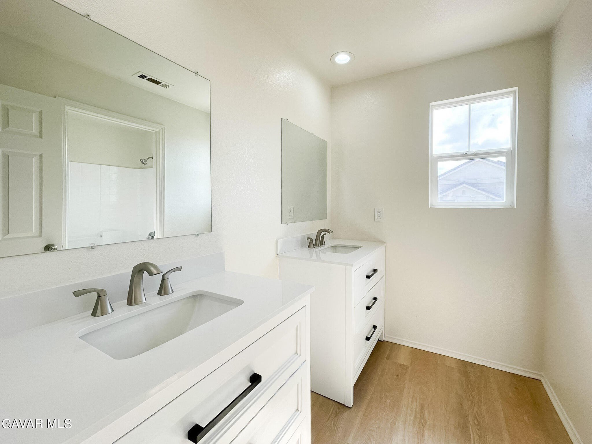 Palmdale, California, 93551, United States, 5 Bedrooms Bedrooms, ,3 BathroomsBathrooms,Residential,For Sale,2049343
