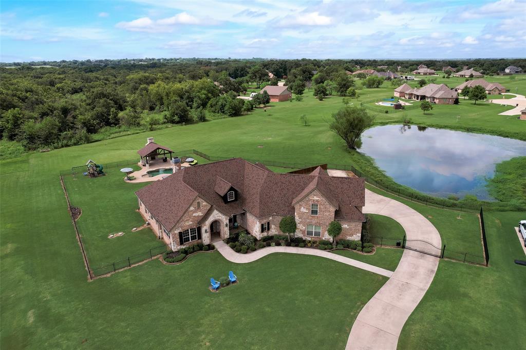 Kaufman, Texas, 75142, United States, 4 Bedrooms Bedrooms, ,3 BathroomsBathrooms,Residential,For Sale,1892913