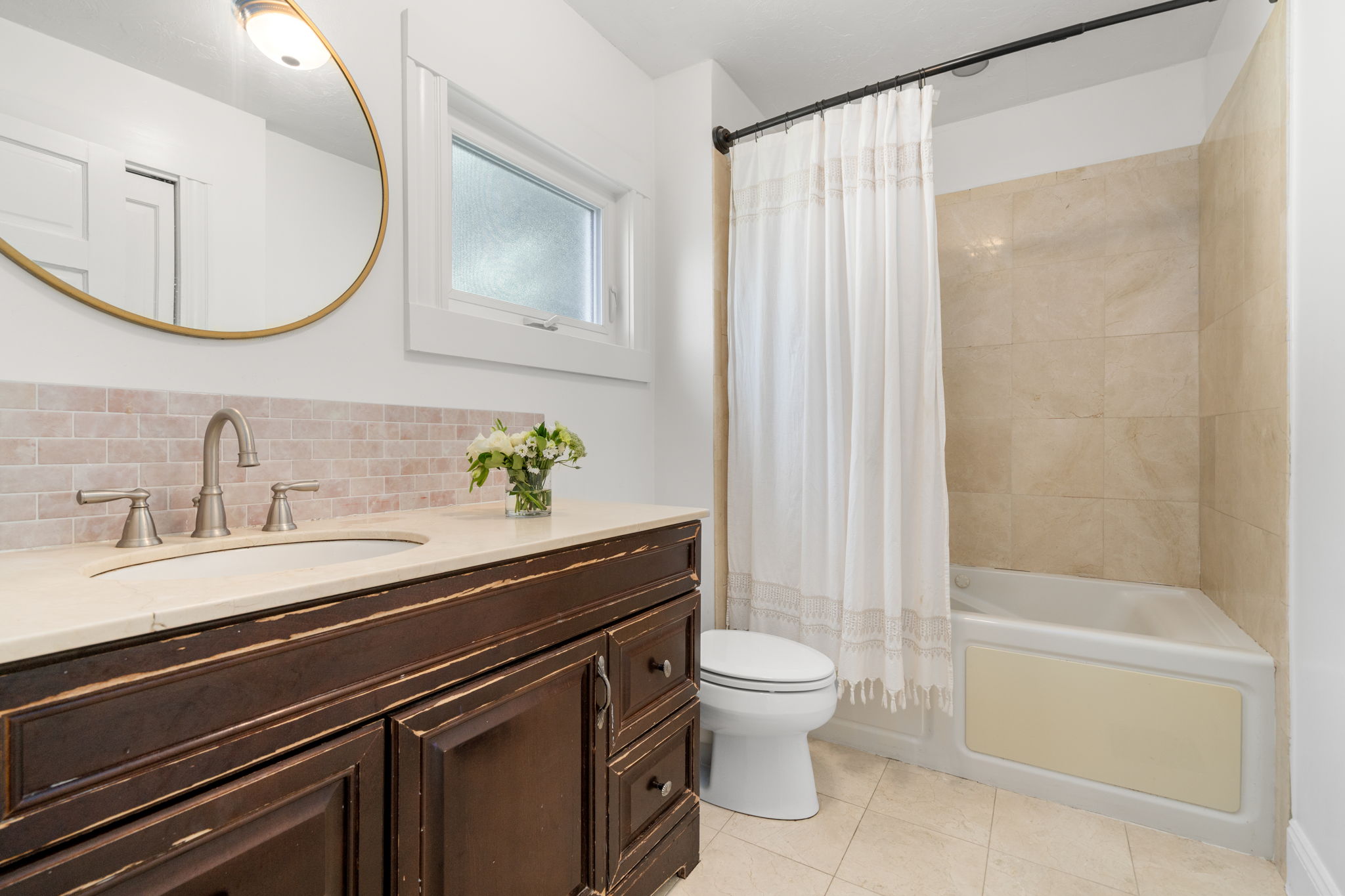  61 Wilmot St, Watertown, MA, 02472 - 物件實景