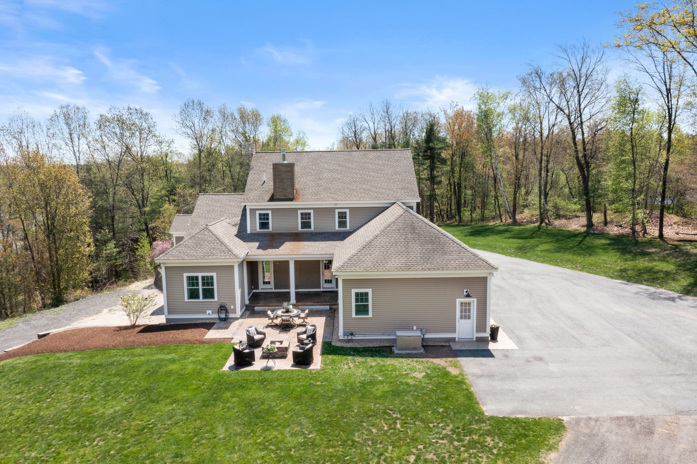  99 Red Gate Road, Tyngsborough, MA, 01879 - 物件實景