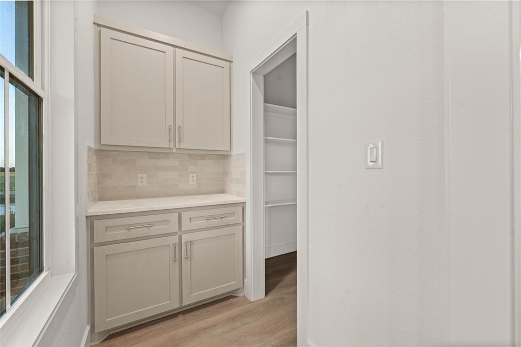 Robinson, Texas, 76706, United States, 4 Bedrooms Bedrooms, ,4 BathroomsBathrooms,Residential,For Sale,1981633