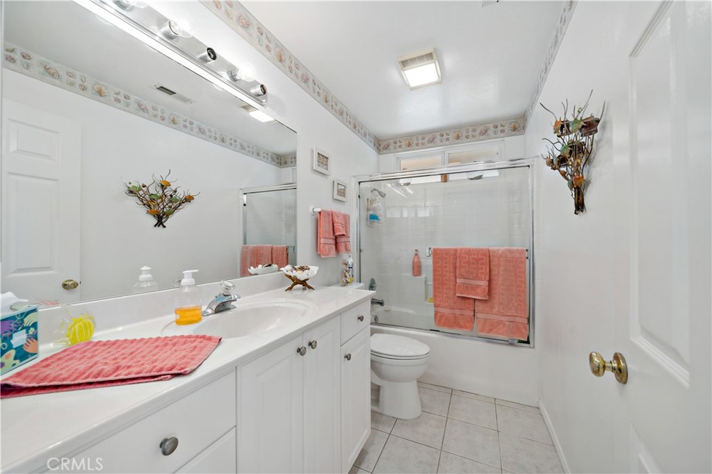 Carlsbad, California, 92011, United States, 2 Bedrooms Bedrooms, ,2 BathroomsBathrooms,Residential,For Sale,1977737