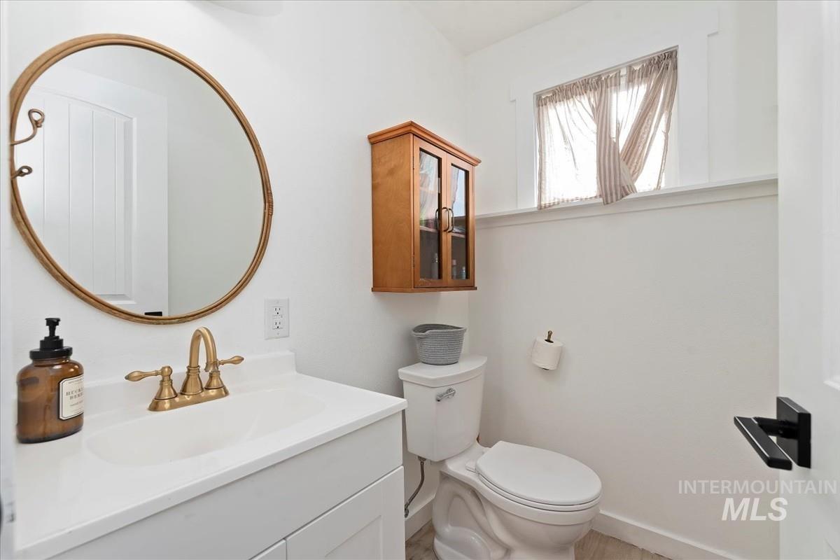Nampa, Idaho, 83687, United States, 3 Bedrooms Bedrooms, ,2 BathroomsBathrooms,Residential,For Sale,1827445
