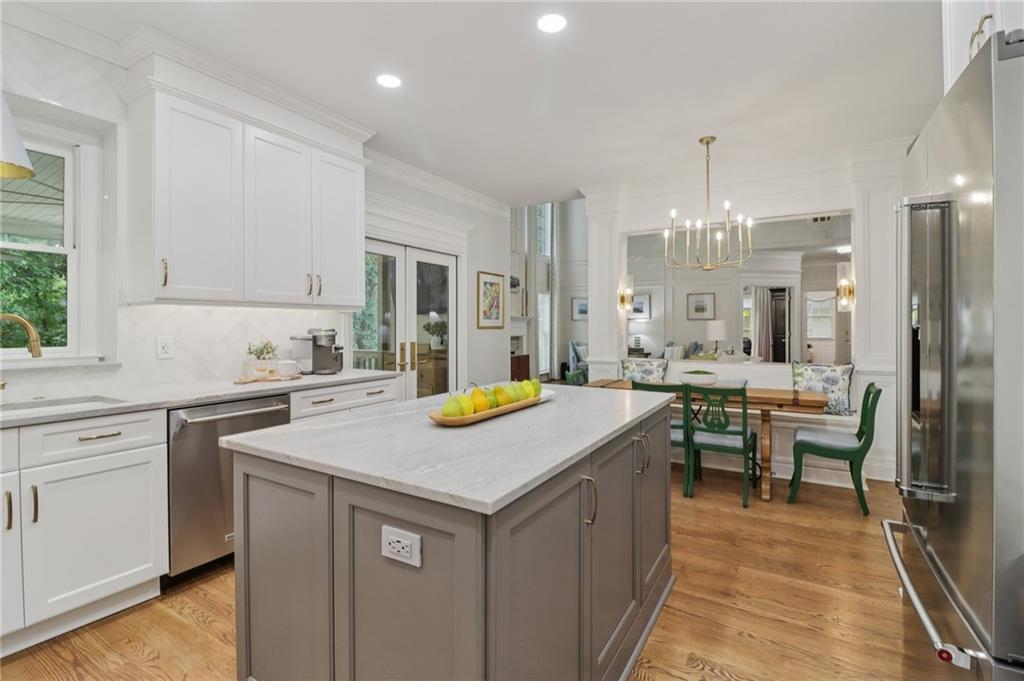 Alpharetta, Georgia, 30009, United States, 5 Bedrooms Bedrooms, ,4 BathroomsBathrooms,Residential,For Sale,1976407