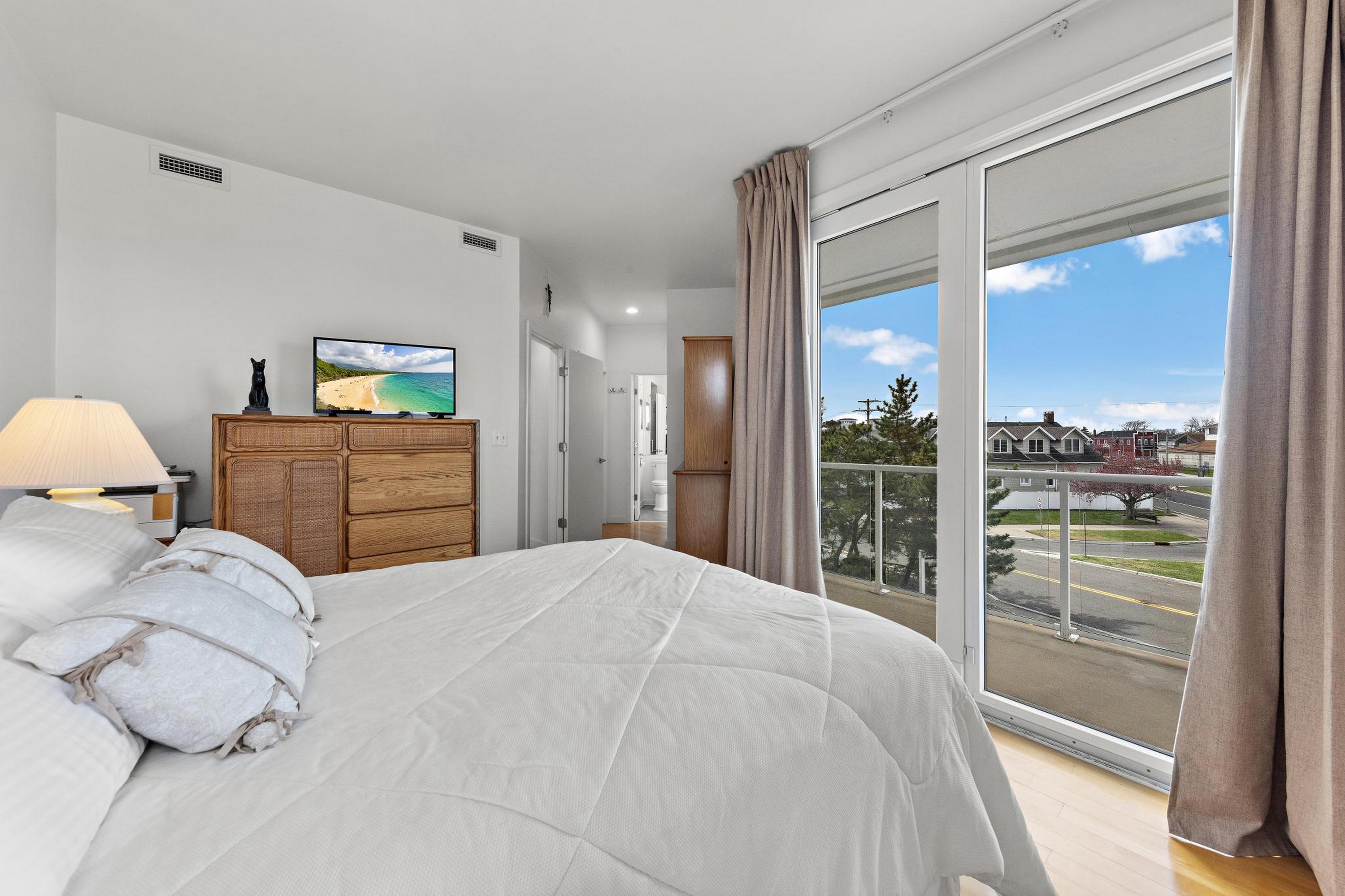  477 Ocean Ave H2 - 物件實景