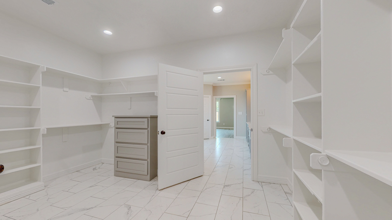 Beaumont, Texas, 77713, United States, 4 Bedrooms Bedrooms, ,Residential,For Sale,1885612