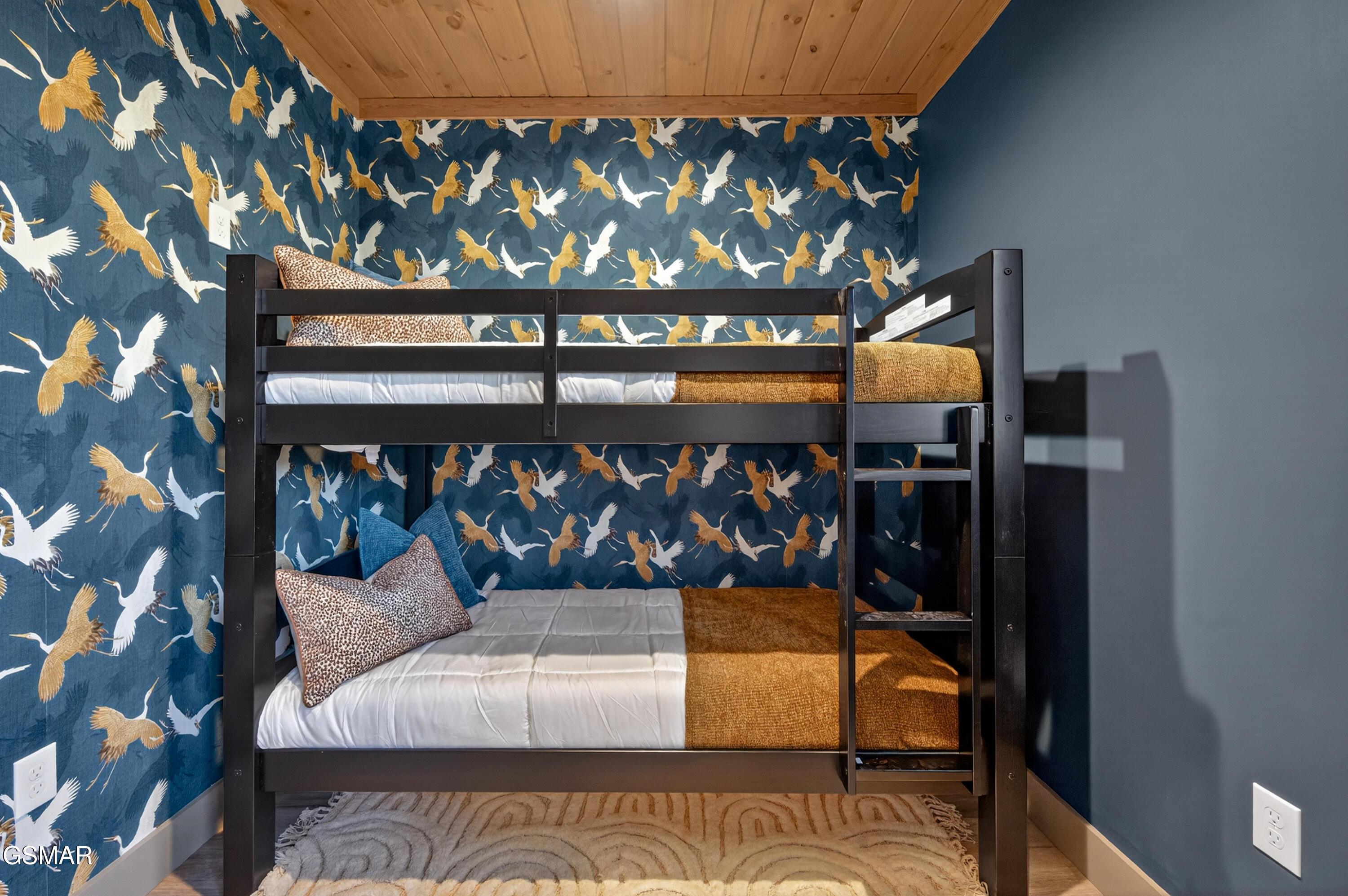 Sevierville, Tennessee, 37862, United States, 5 Bedrooms Bedrooms, ,7 BathroomsBathrooms,Residential,For Sale,2008149