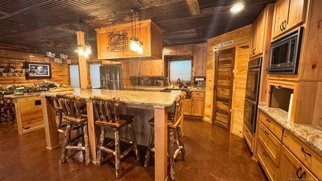 Hodgen, Oklahoma, 74939, United States, 4 Bedrooms Bedrooms, ,3 BathroomsBathrooms,Residential,For Sale,1979733