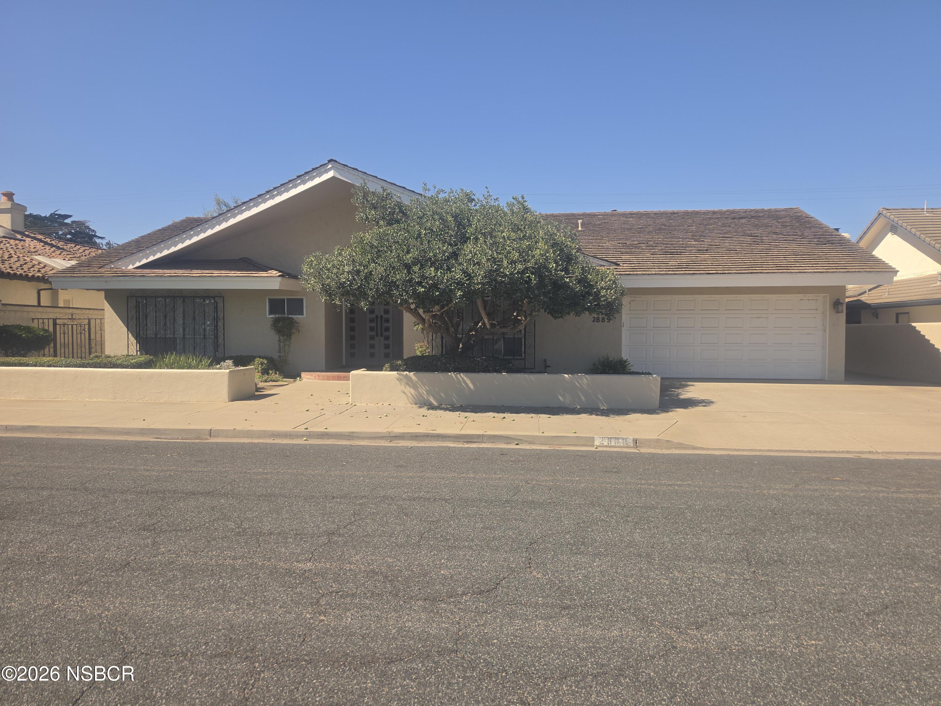 Lorencita Dr, Santa Maria, CA 93455