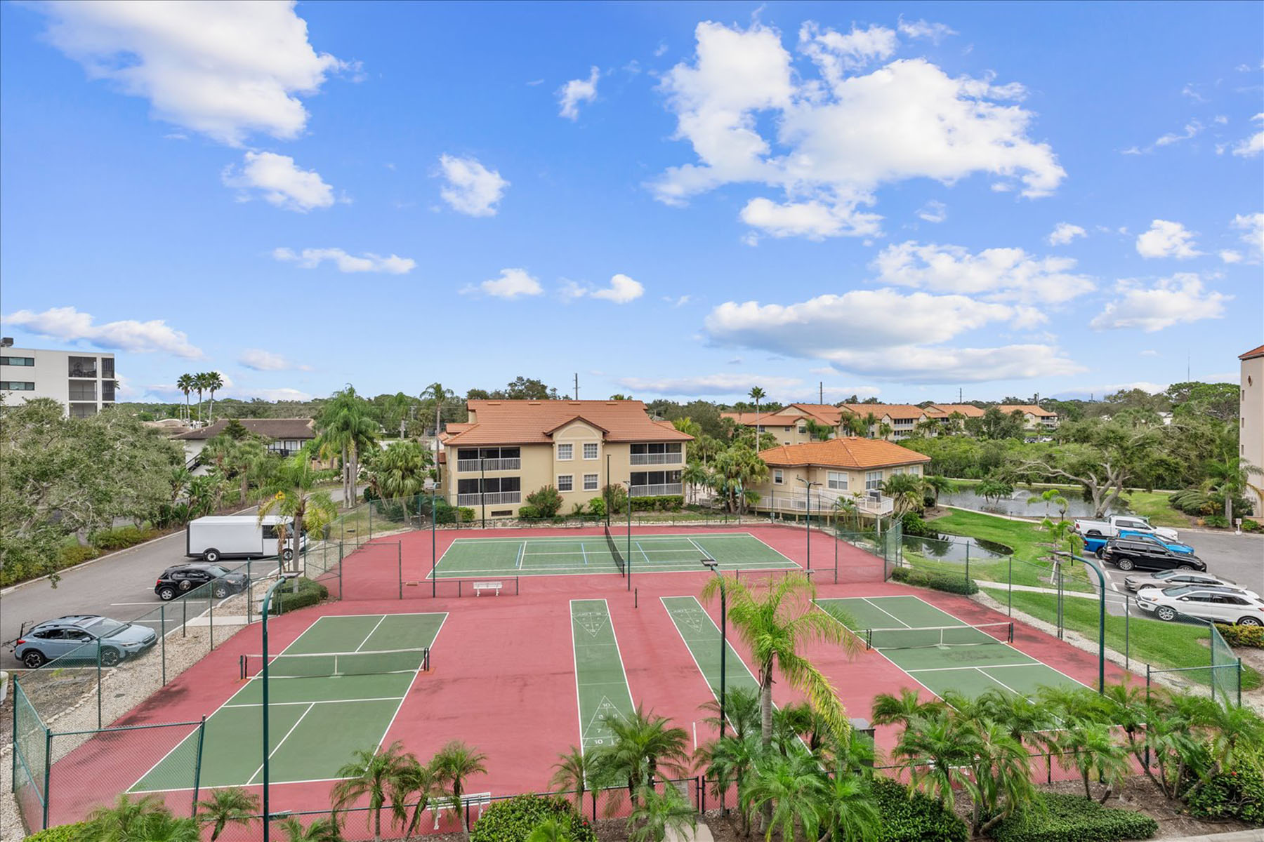  BLACKBURN HARBOR RESIDENCES - 物件實景