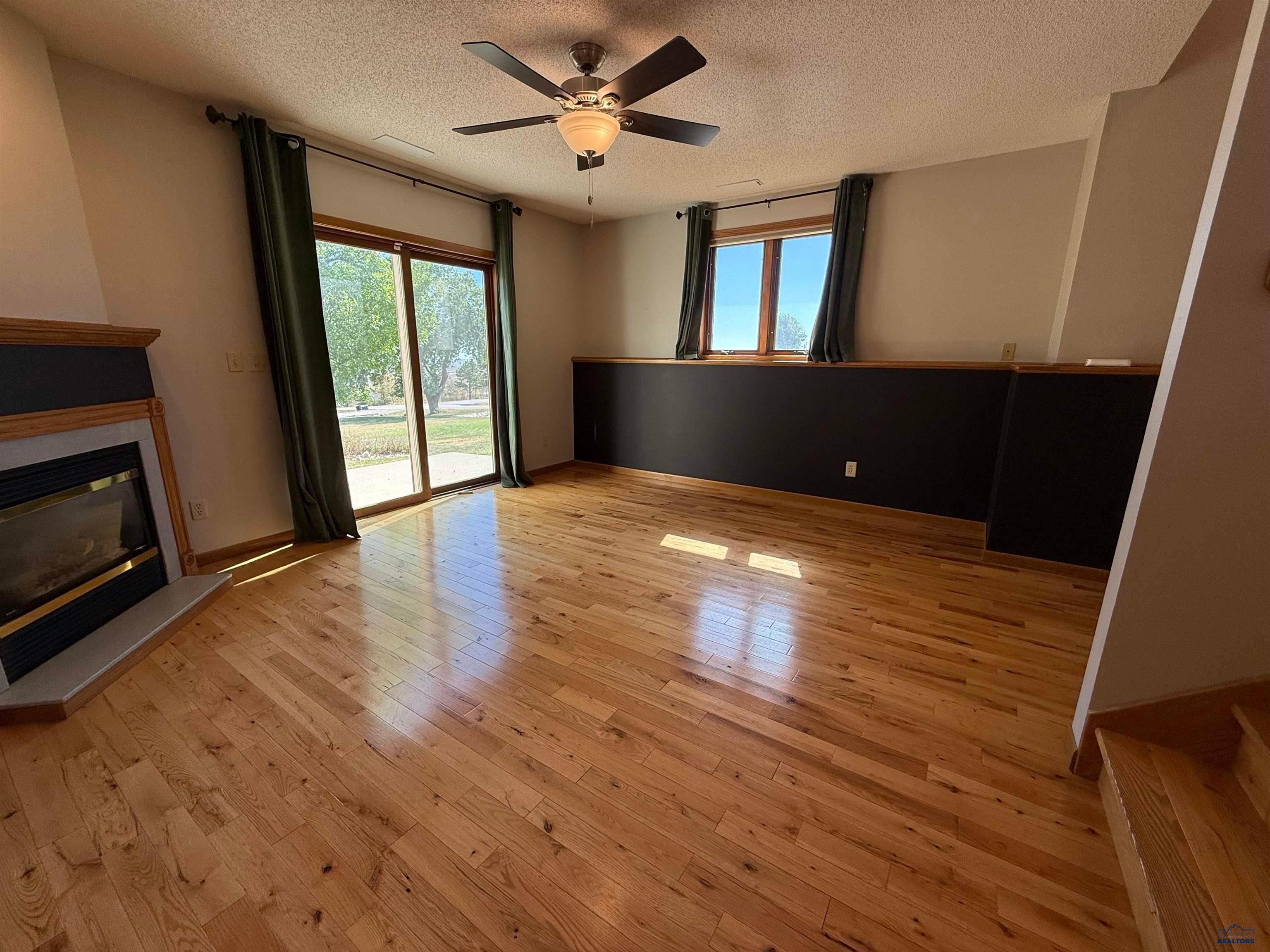 Rapid City, South Dakota, 57701-9223, United States, 4 Bedrooms Bedrooms, ,2 BathroomsBathrooms,Residential,For Sale,1991444