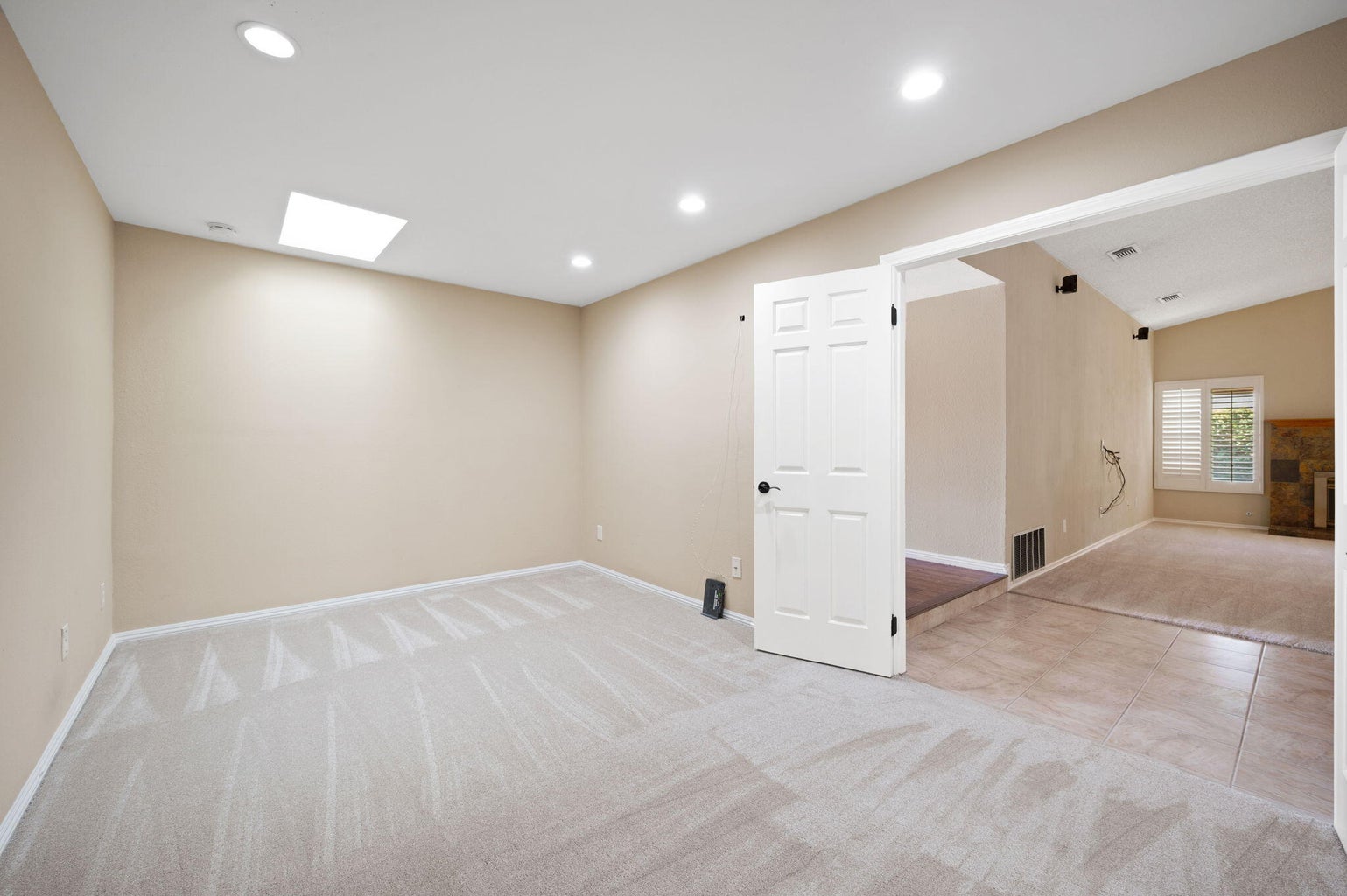 Cathedral City, California, 92234, United States, 3 Bedrooms Bedrooms, ,2 BathroomsBathrooms,Residential,For Sale,1921593