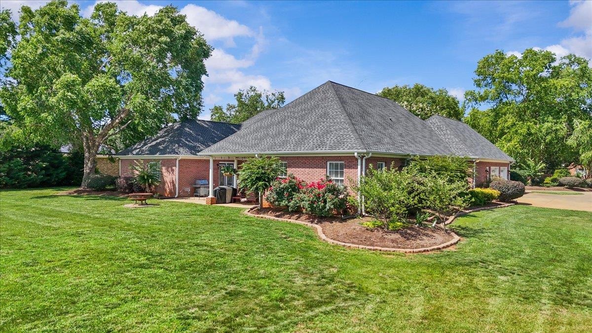 Cowpens, South Carolina, 29330, United States, 5 Bedrooms Bedrooms, ,3 BathroomsBathrooms,Residential,For Sale,1915597