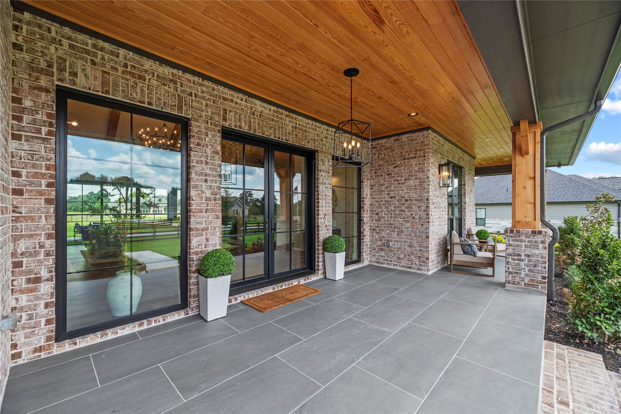 Montgomery, Texas, 77356, United States, 4 Bedrooms Bedrooms, ,5 BathroomsBathrooms,Residential,For Sale,1987481