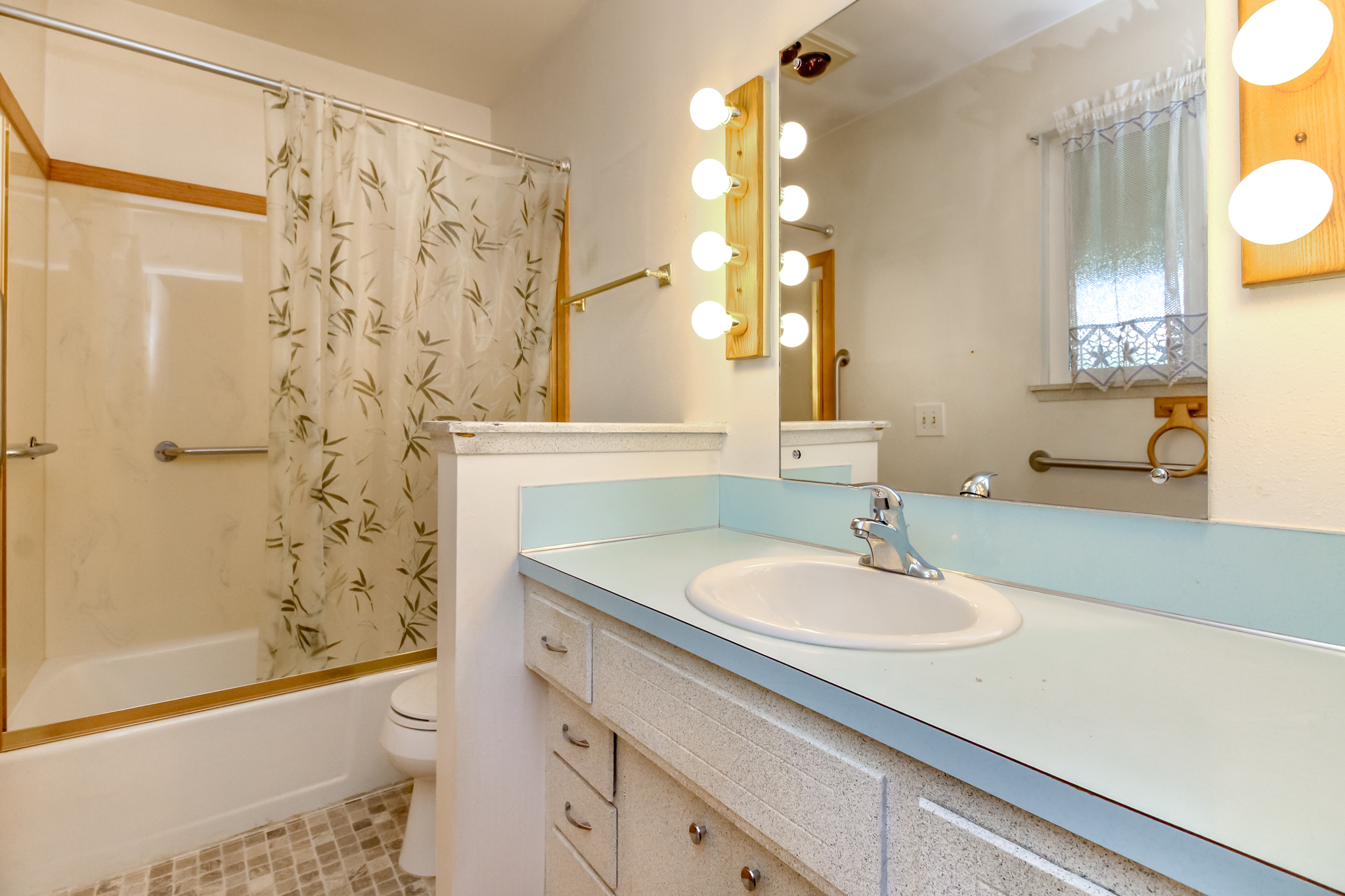  Charming Ranch Style Opportunity in Federal Way - 物件實景