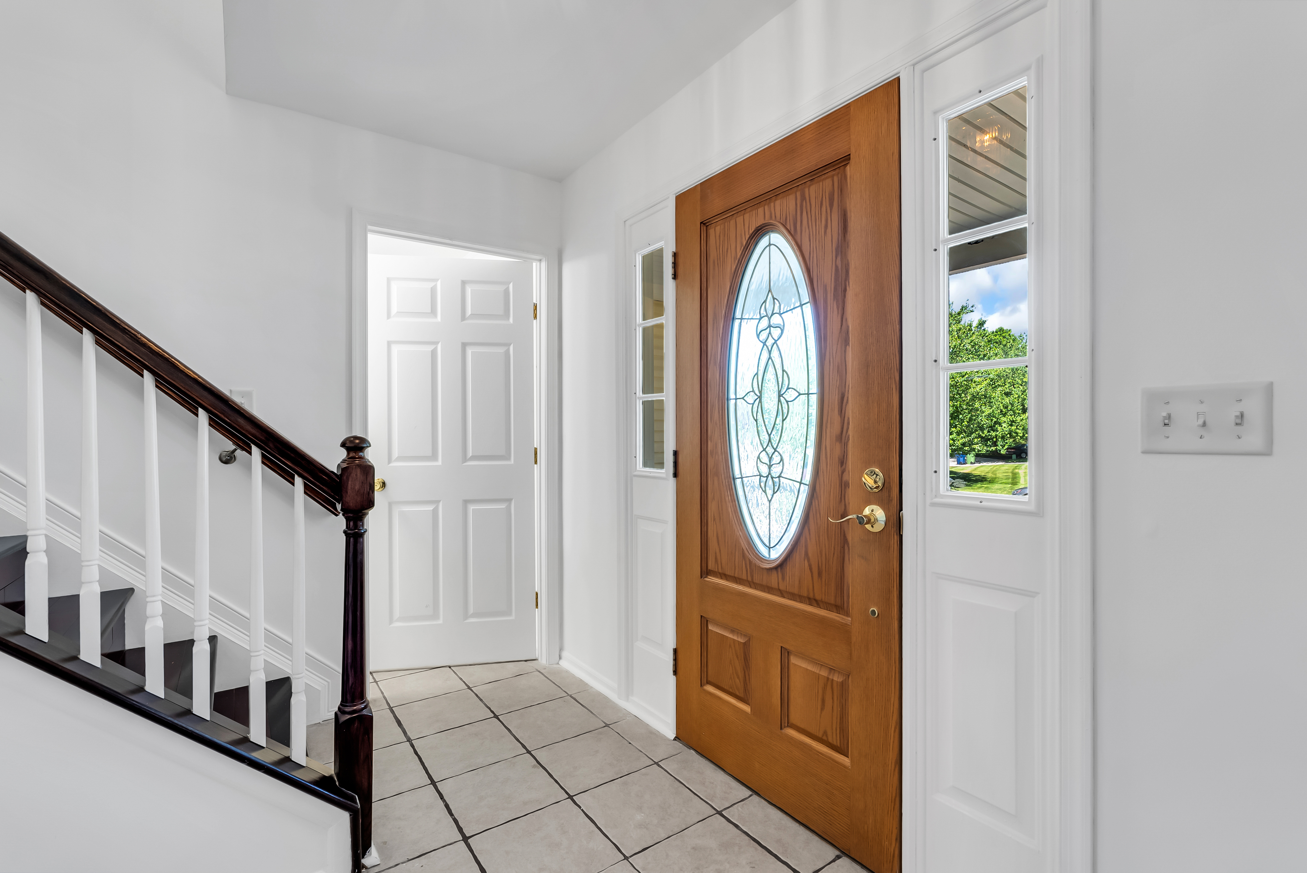  Woodland Hills Colonial Opportunity - 物件實景